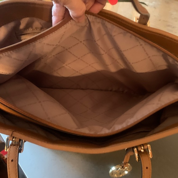 Michael Kors NEW NEVER CARRIED, large multi function tote. “MK” print logo. - Picture 8 of 10